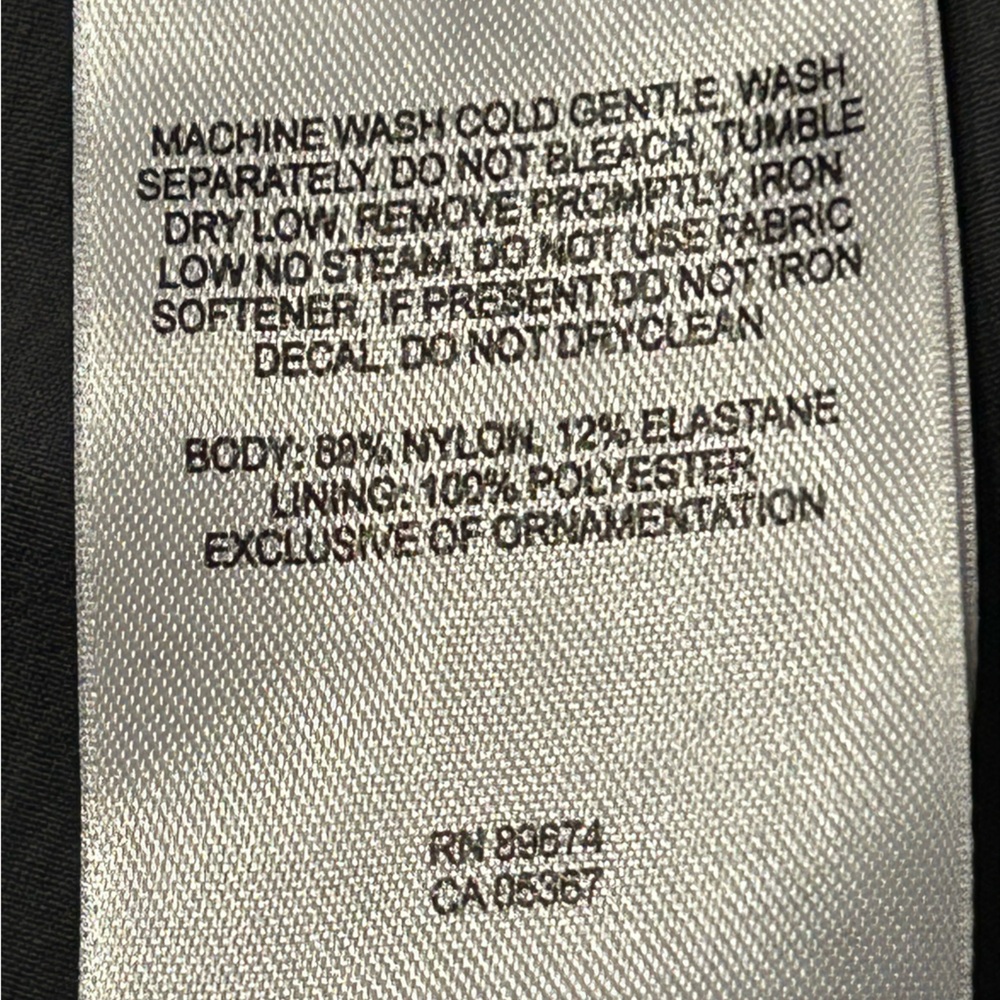 Mountain Hardwear Charcoal Active Shorts - Picture 7 of 9